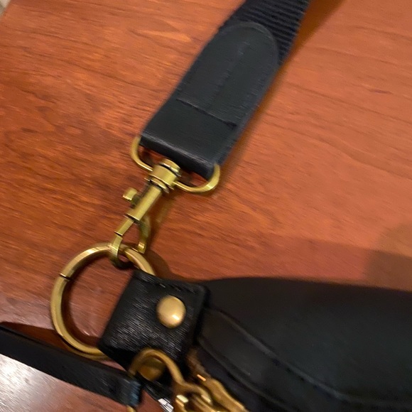 COPY - UPCYCLED BELT BAG - Picture 2 of 5